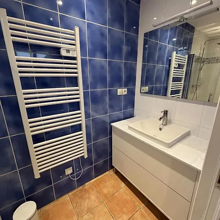 Holiday home Le Des Hirondelles